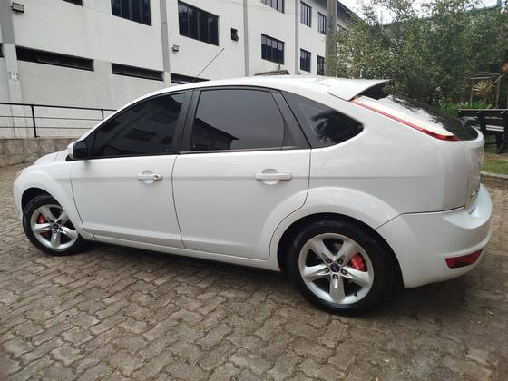 FORD FOCUS 1.6 GL 8V FLEX 4P MANUAL